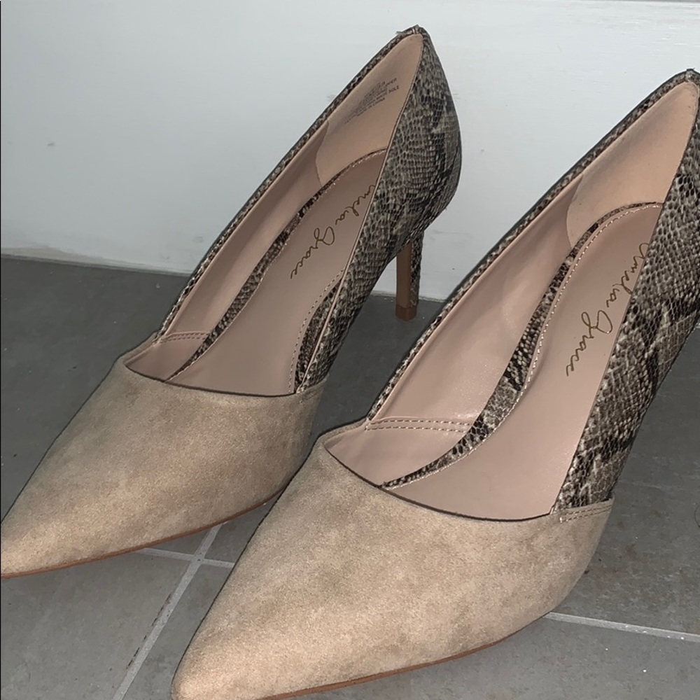 Amelia Grace snake/beige heels
